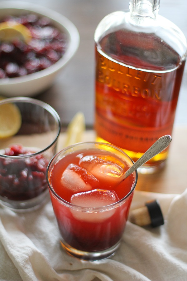 cranberry_sauce_bourbon_cocktail