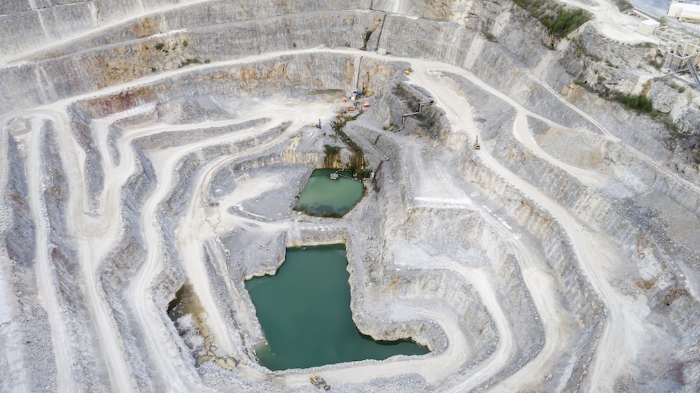 Quarry Workers In The World Of Quartz And Granite Countertops 