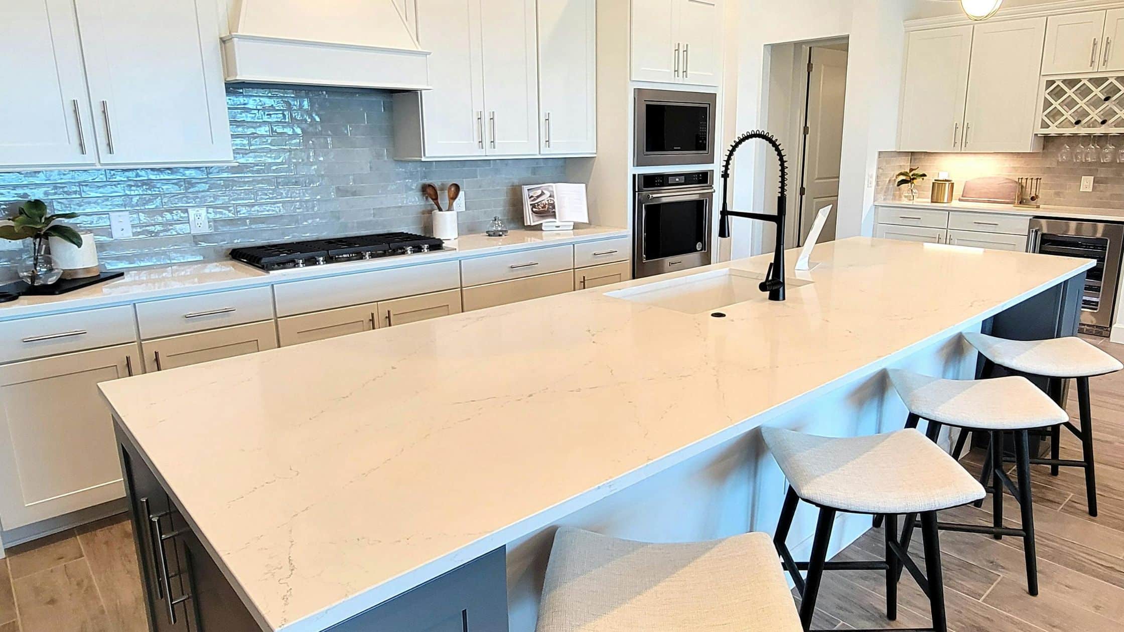 Quartz countertop renovation ideas in Portland